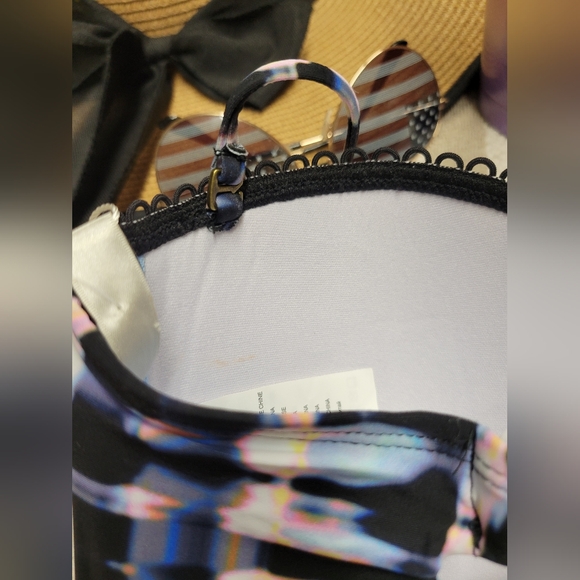 LUCKY BRAND Sweetheart Bandeau Tankini Set - Picture 3 of 10